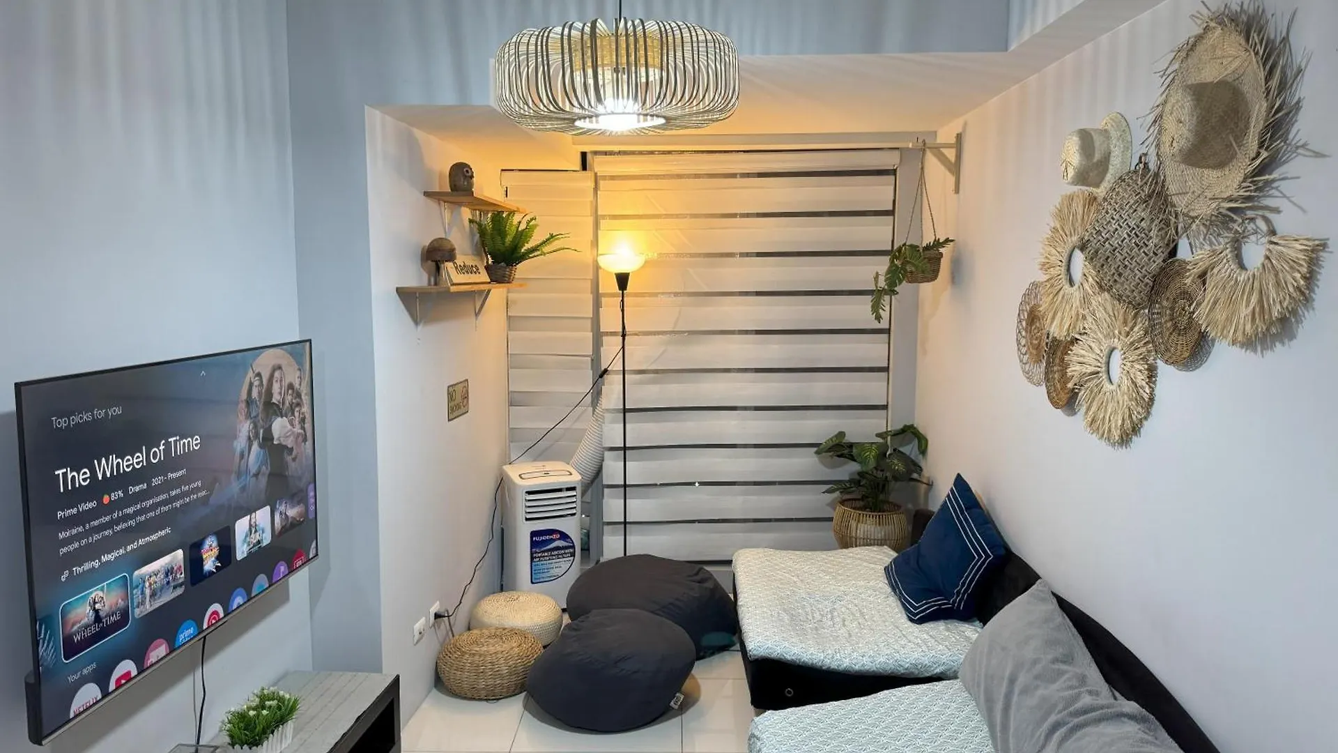 Cozy 3 Bedroom In Uptown Parksuites - Near Mall, Restaurants And Supermarket Manila