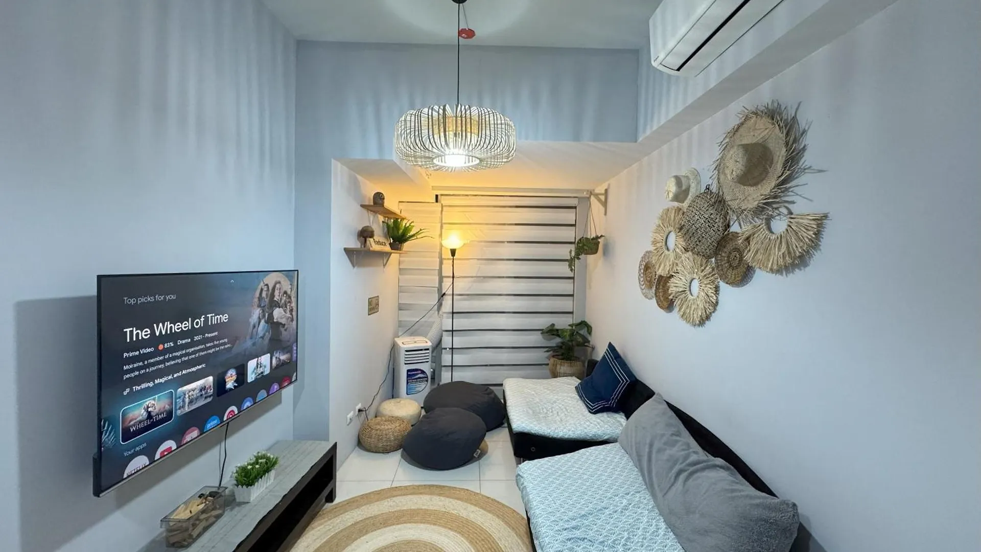 Cozy 3 Bedroom In Uptown Parksuites - Near Mall, Restaurants And Supermarket Manila